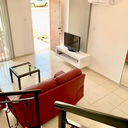 Diana Townhouse 1