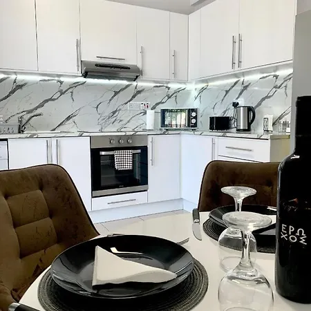 Diana Townhouse 1 公寓 Paphos